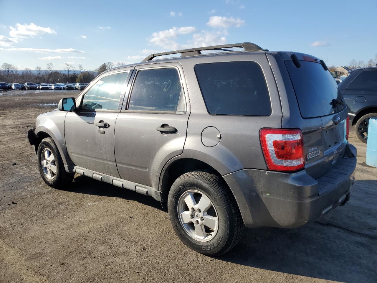 2011 Ford Escape - Image 2