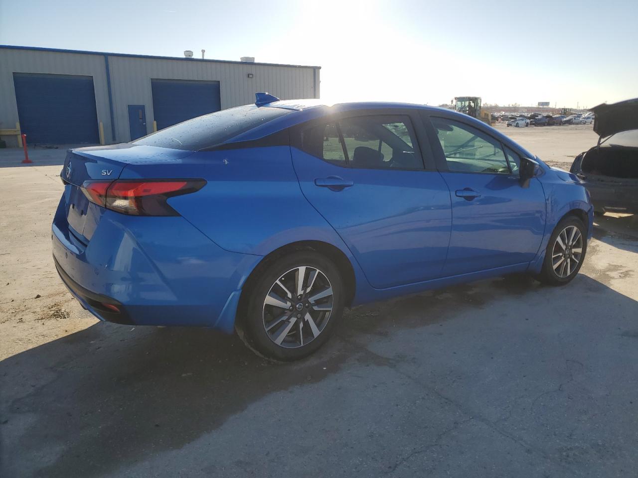 2020 Nissan Versa - Image 3