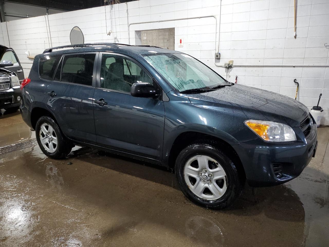 2011 Toyota RAV 4 - Image 4