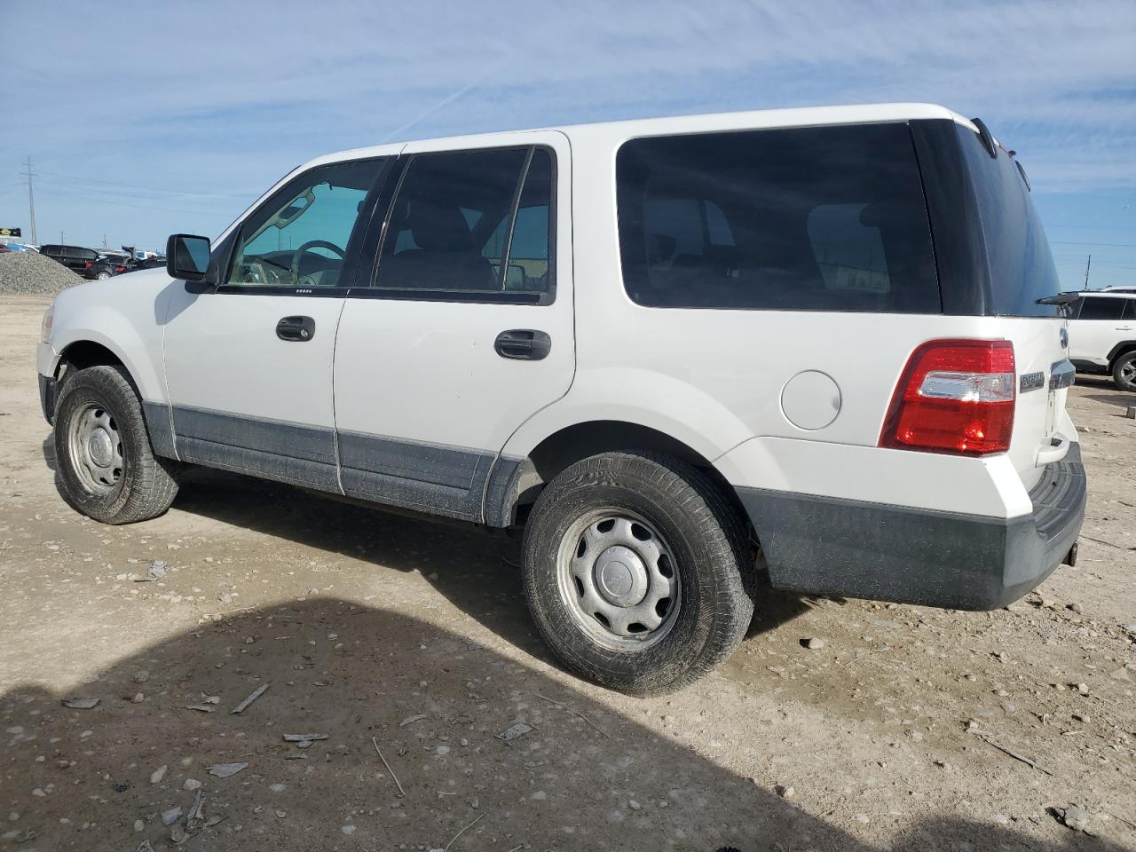 2010 Ford Expedition - Image 2