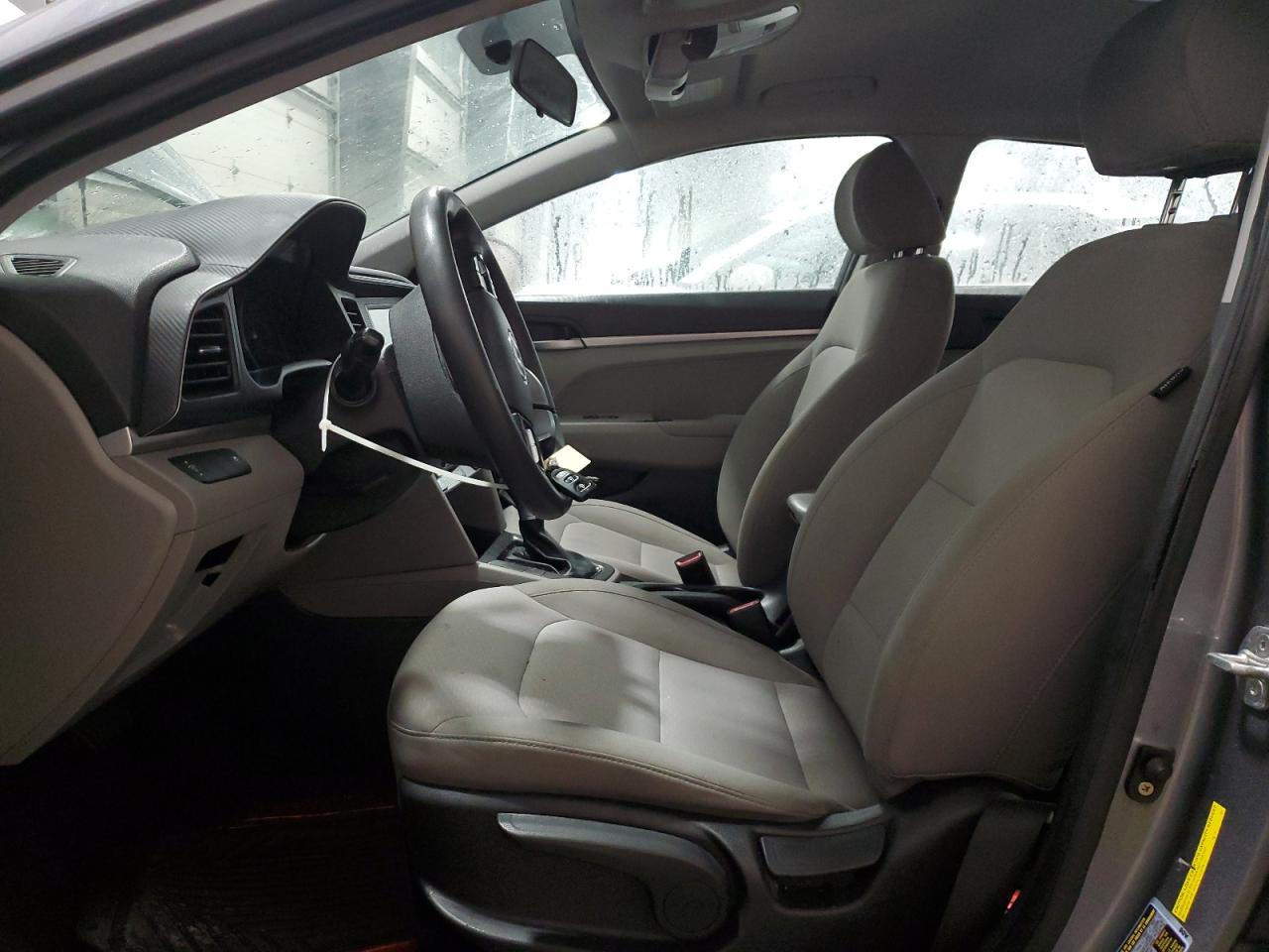 2019 Hyundai Elantra - Image 7