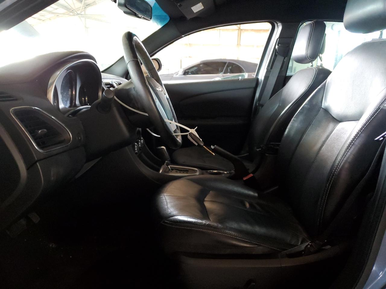 2011 Chrysler 200 - Image 7
