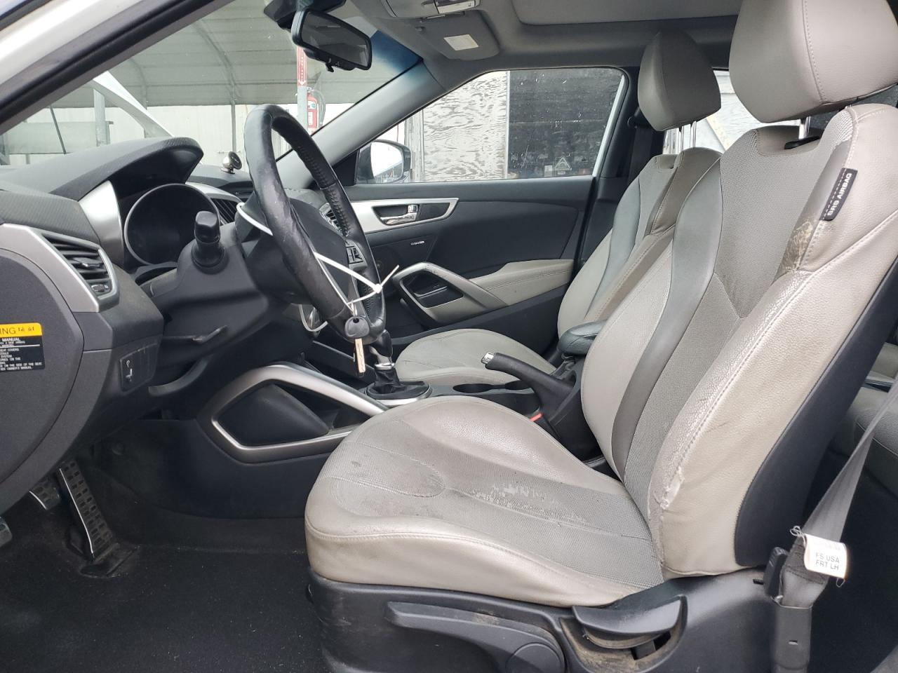 2012 Hyundai Veloster - Image 7