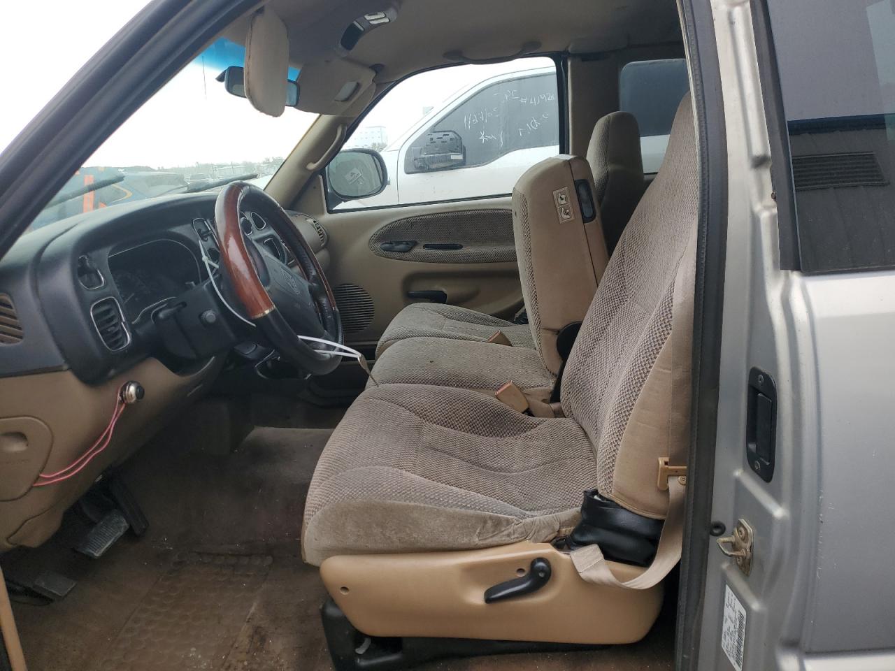 1998 Dodge RAM - Image 7