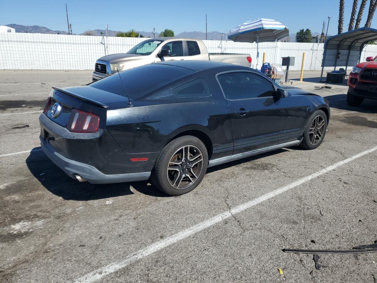 2010 Ford Mustang - Image 3