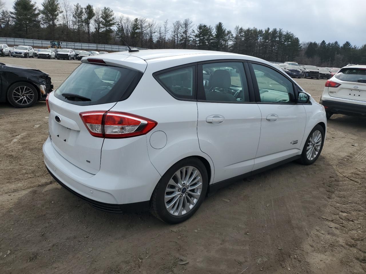 2017 Ford C-MAX - Image 3
