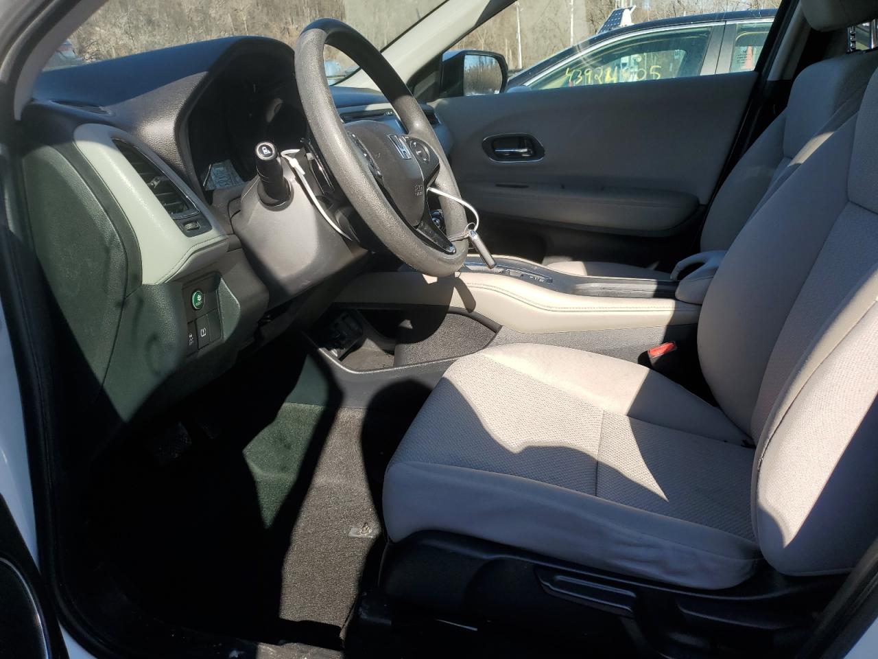 2016 Honda HR-V - Image 7