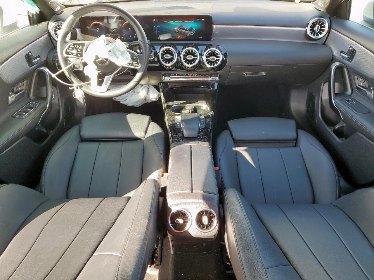 2021 Mercedes-Benz A-klasse - Image 8