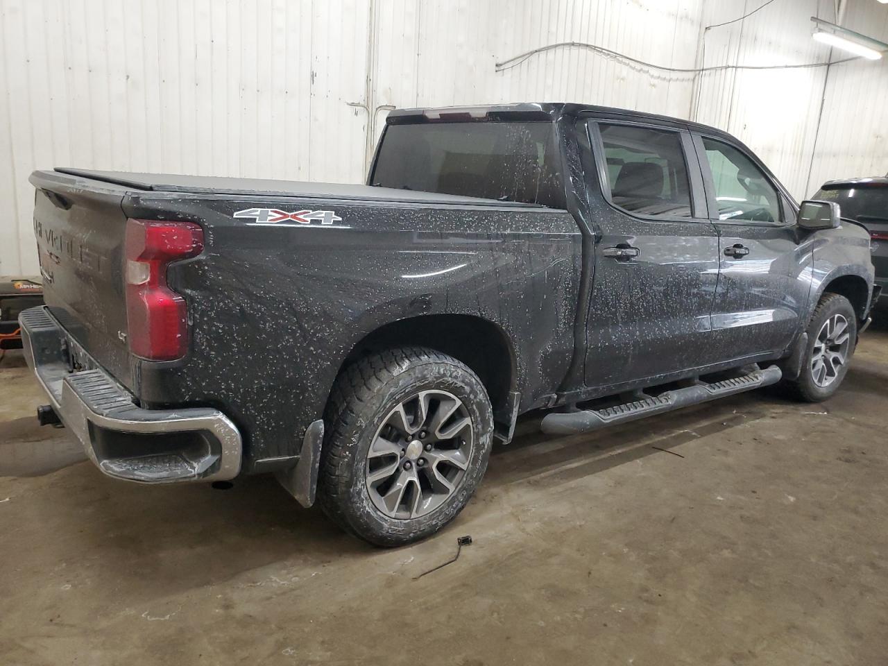 2019 Chevrolet Silverado - Image 3