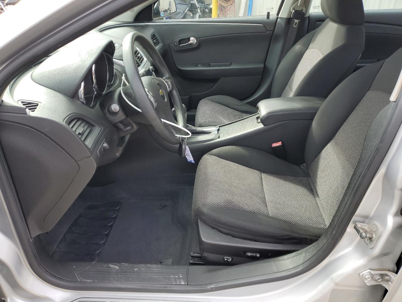 2012 Chevrolet Malibu - Image 7