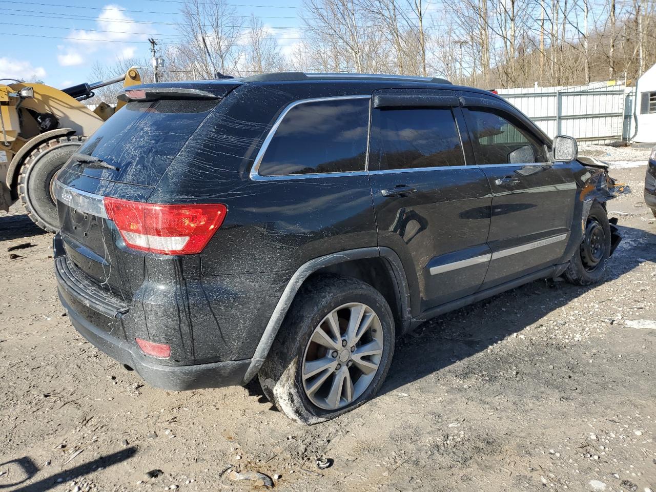 2013 Jeep Grand Cherokee - Image 3
