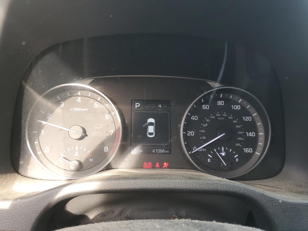 2018 Hyundai Elantra - Image 9