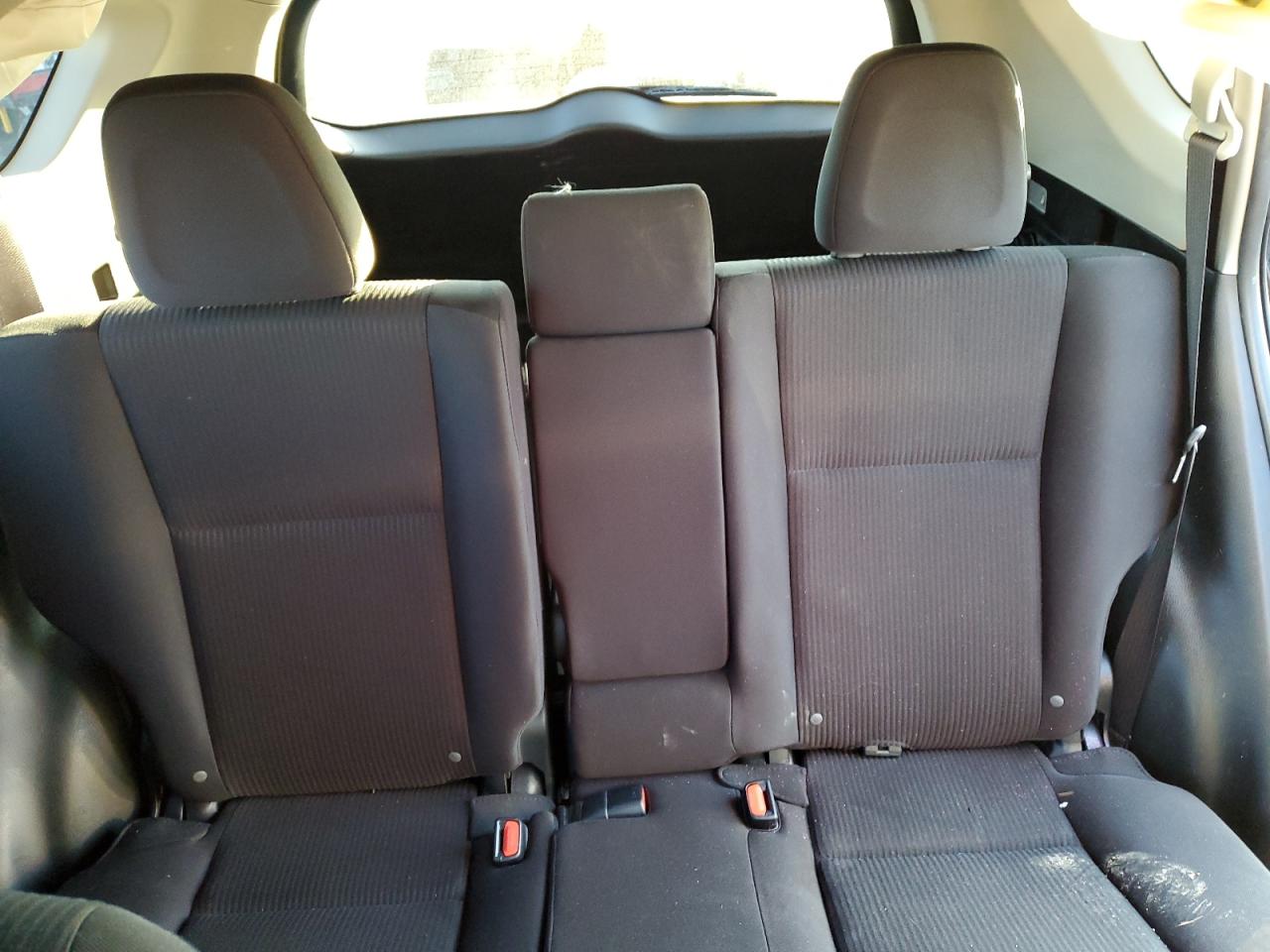 2017 Toyota RAV 4 - Image 10