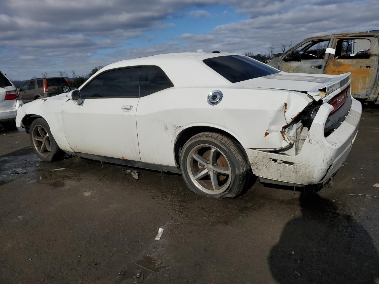 2011 Dodge Challenger - Image 2