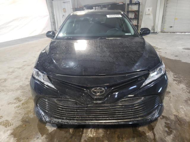  TOYOTA CAMRY 2018 Czarny