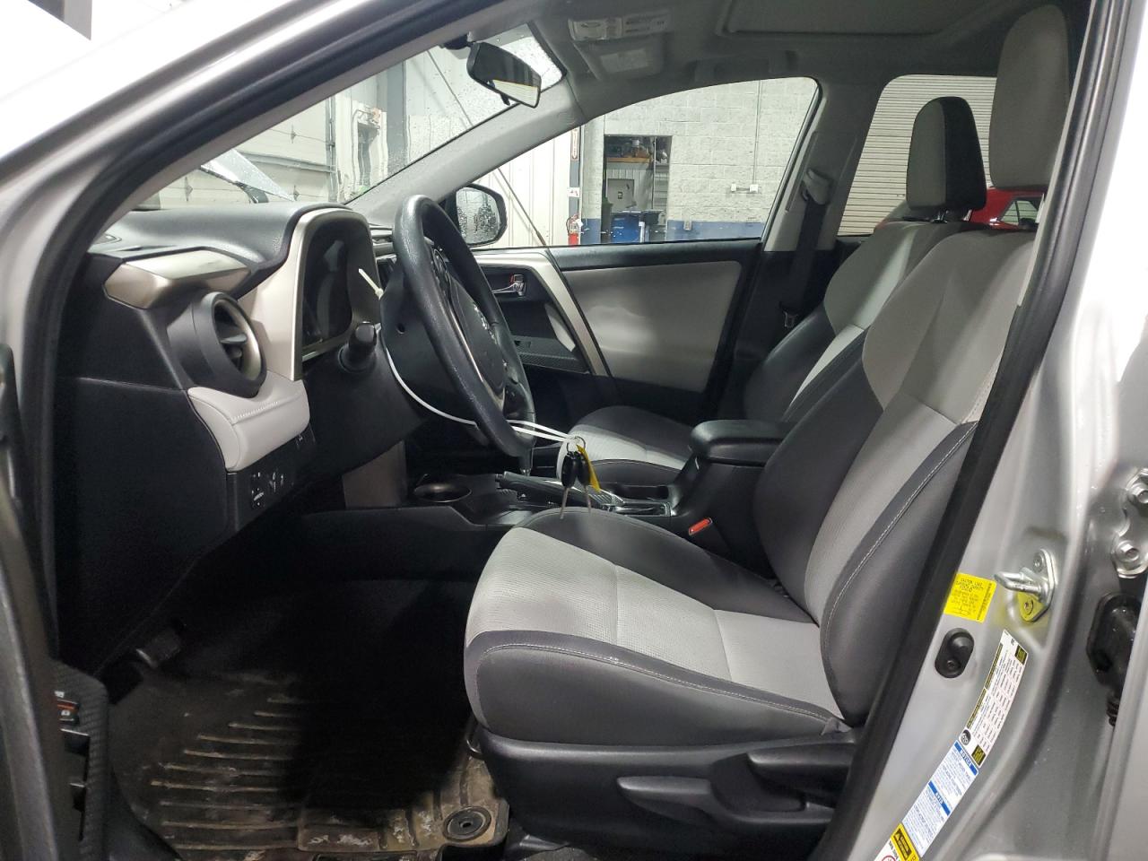 2015 Toyota RAV 4 - Image 7