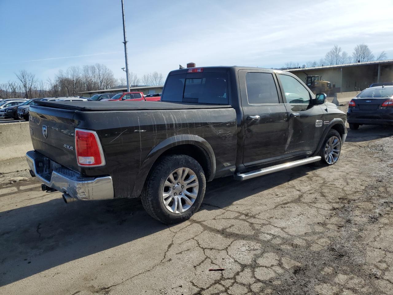 2014 RAM 1500 - Image 3