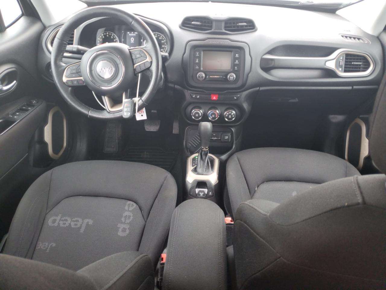 2017 Jeep Renegade - Image 8
