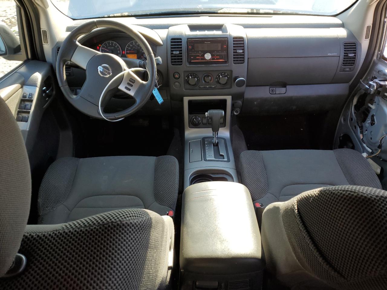 2011 Nissan Pathfinder - Image 8