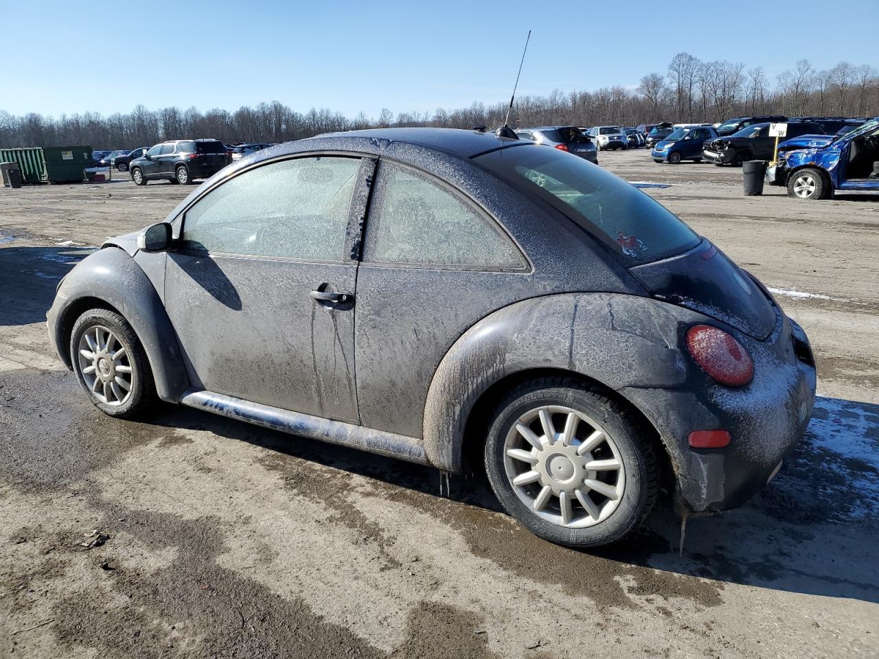 2005 Volkswagen Beetle - Image 2