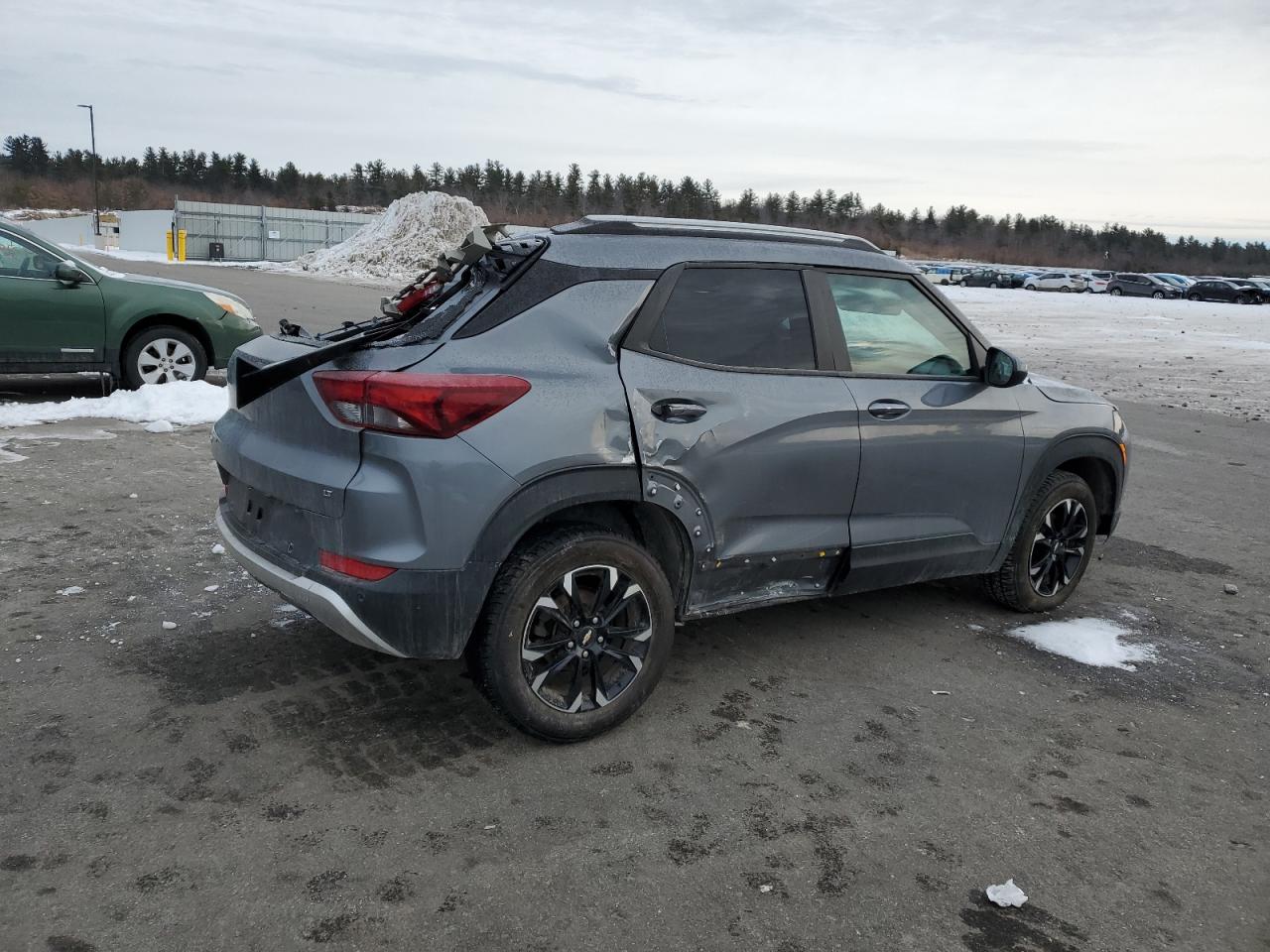 2021 Chevrolet TrailBlazer - Image 3