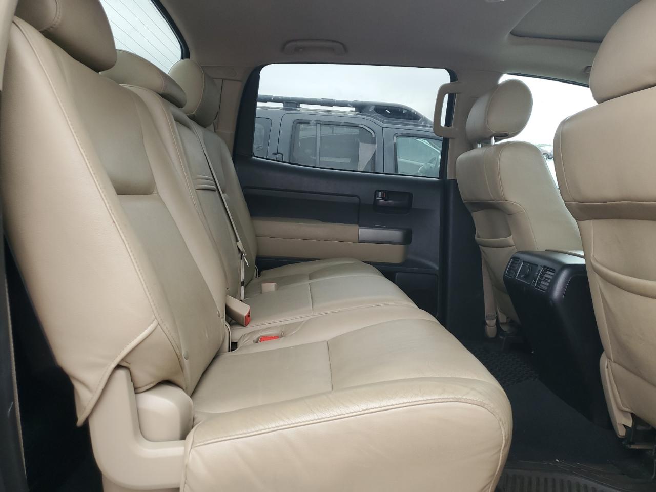 2013 Toyota Tundra - Image 10