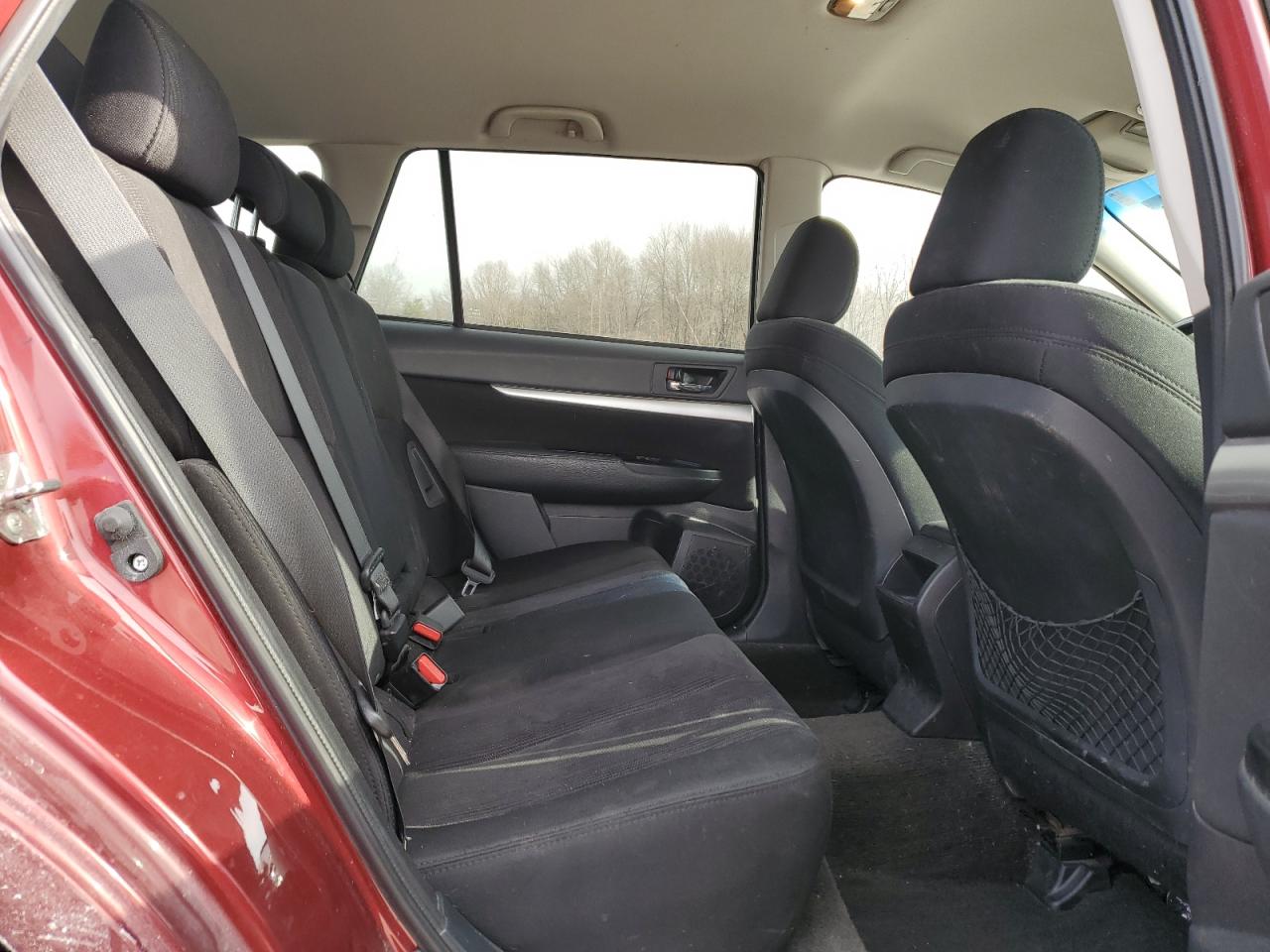 2014 Subaru Outback - Image 11