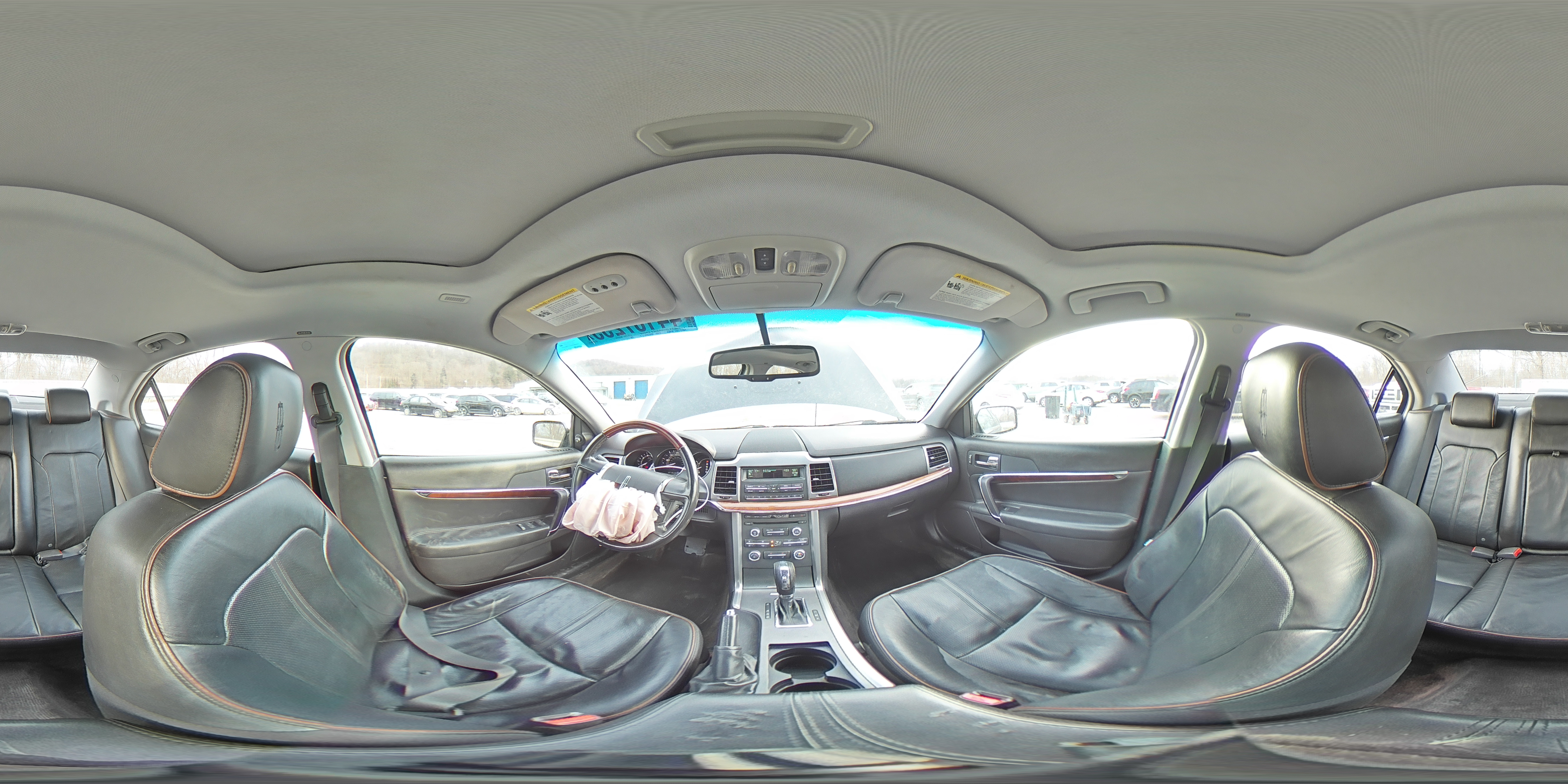 2010 Lincoln MKT - Image 12