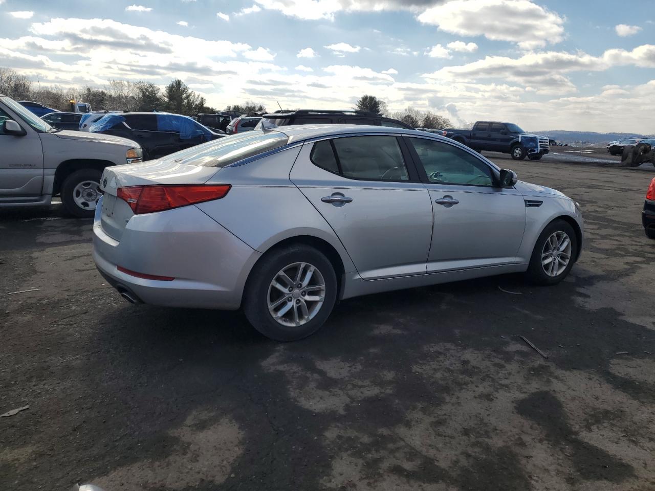 2013 Kia Optima - Image 3