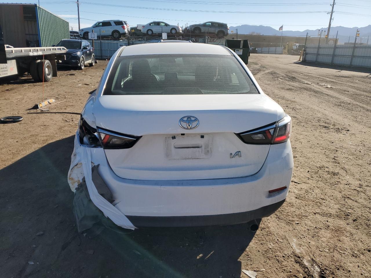 2017 Toyota Yaris - Image 6