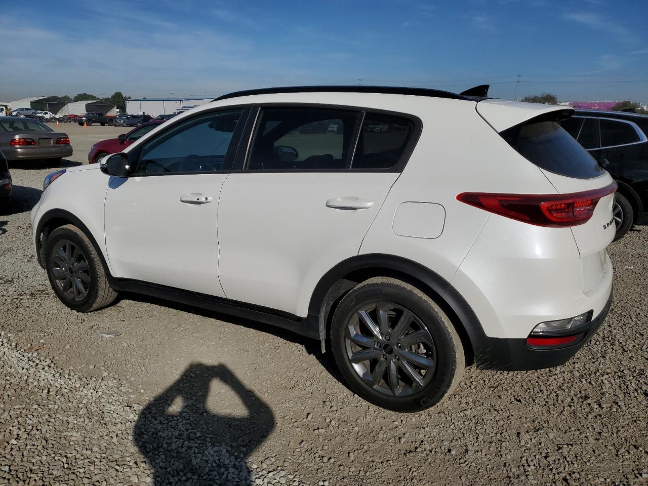 2022 Kia Sportage - Image 2