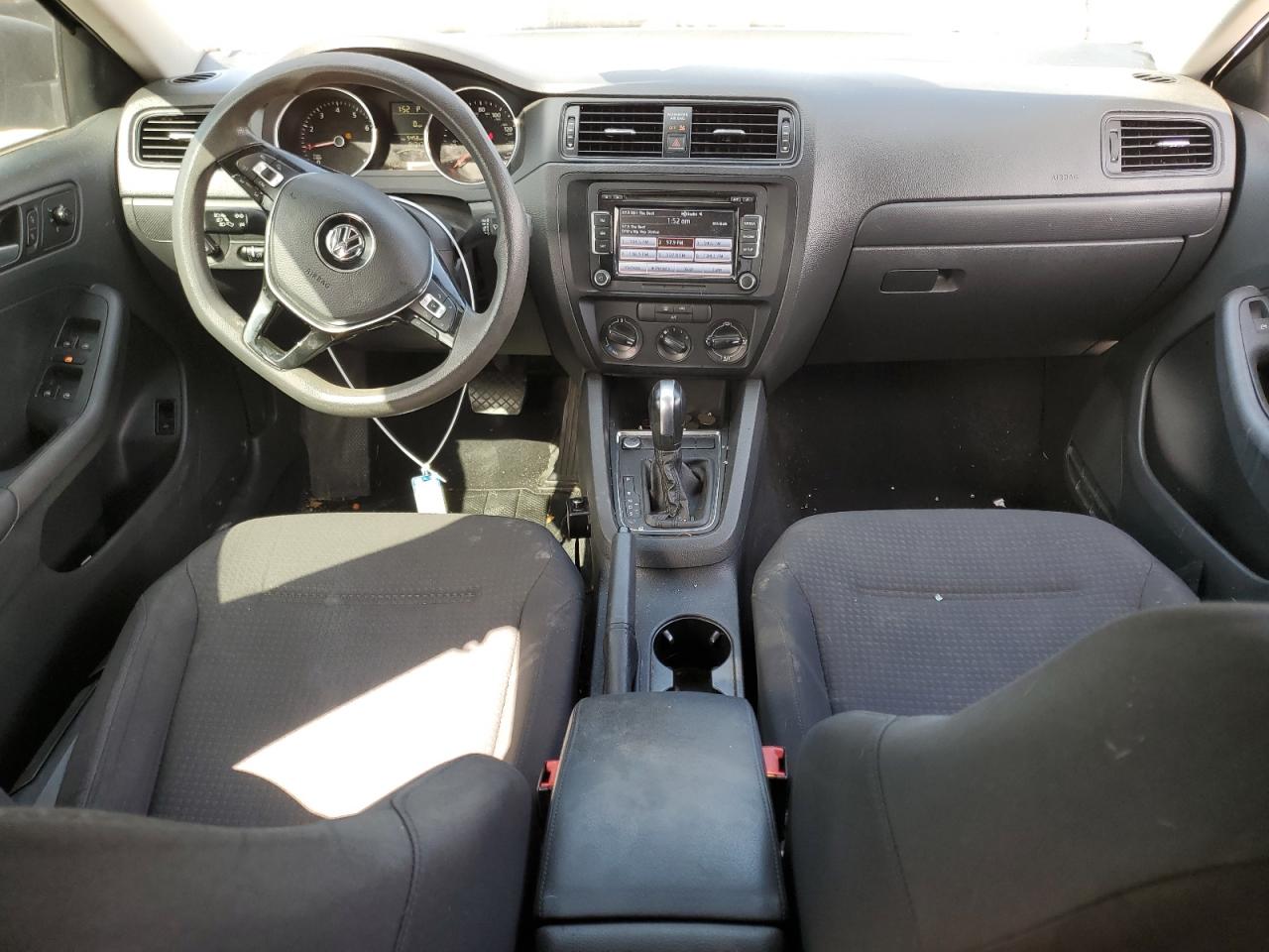 2015 Volkswagen Jetta - Image 8