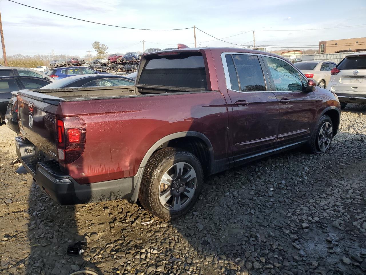 2017 Honda Ridgeline - Image 3