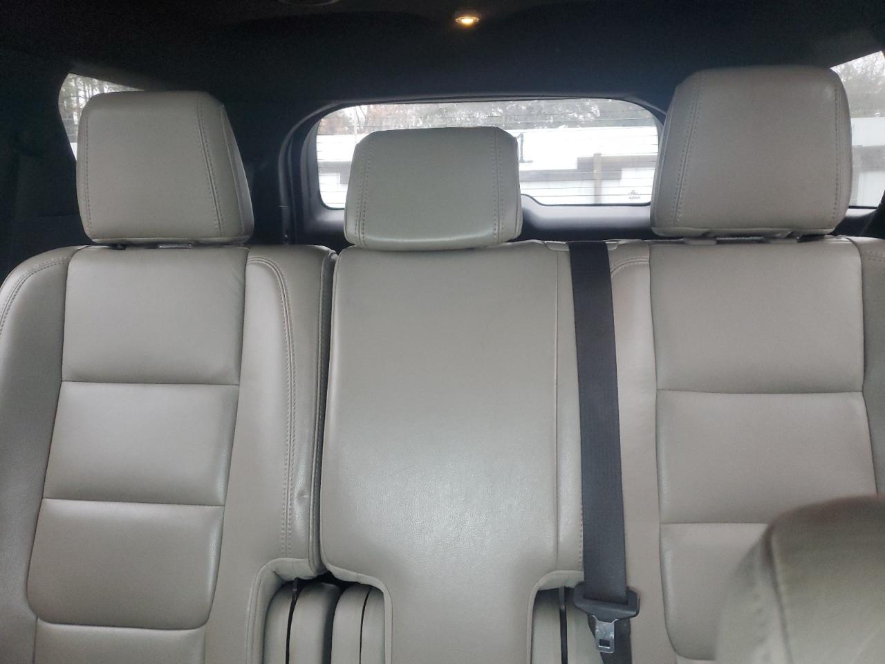 2011 Ford Explorer - Image 10