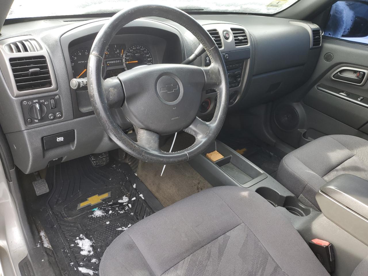 2004 Chevrolet Colorado - Image 8