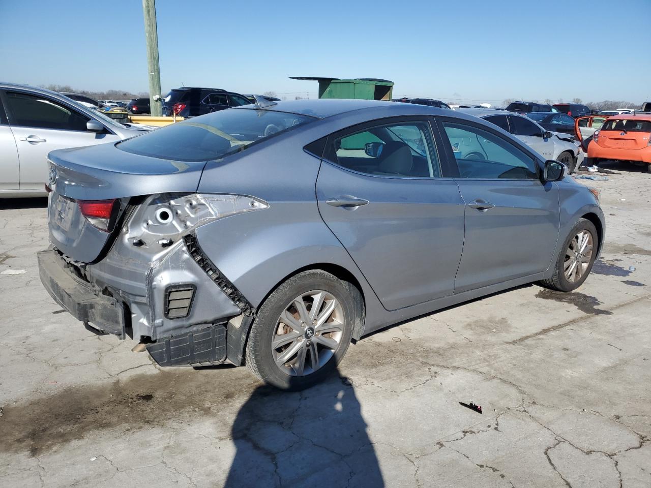 2015 Hyundai Elantra - Image 3