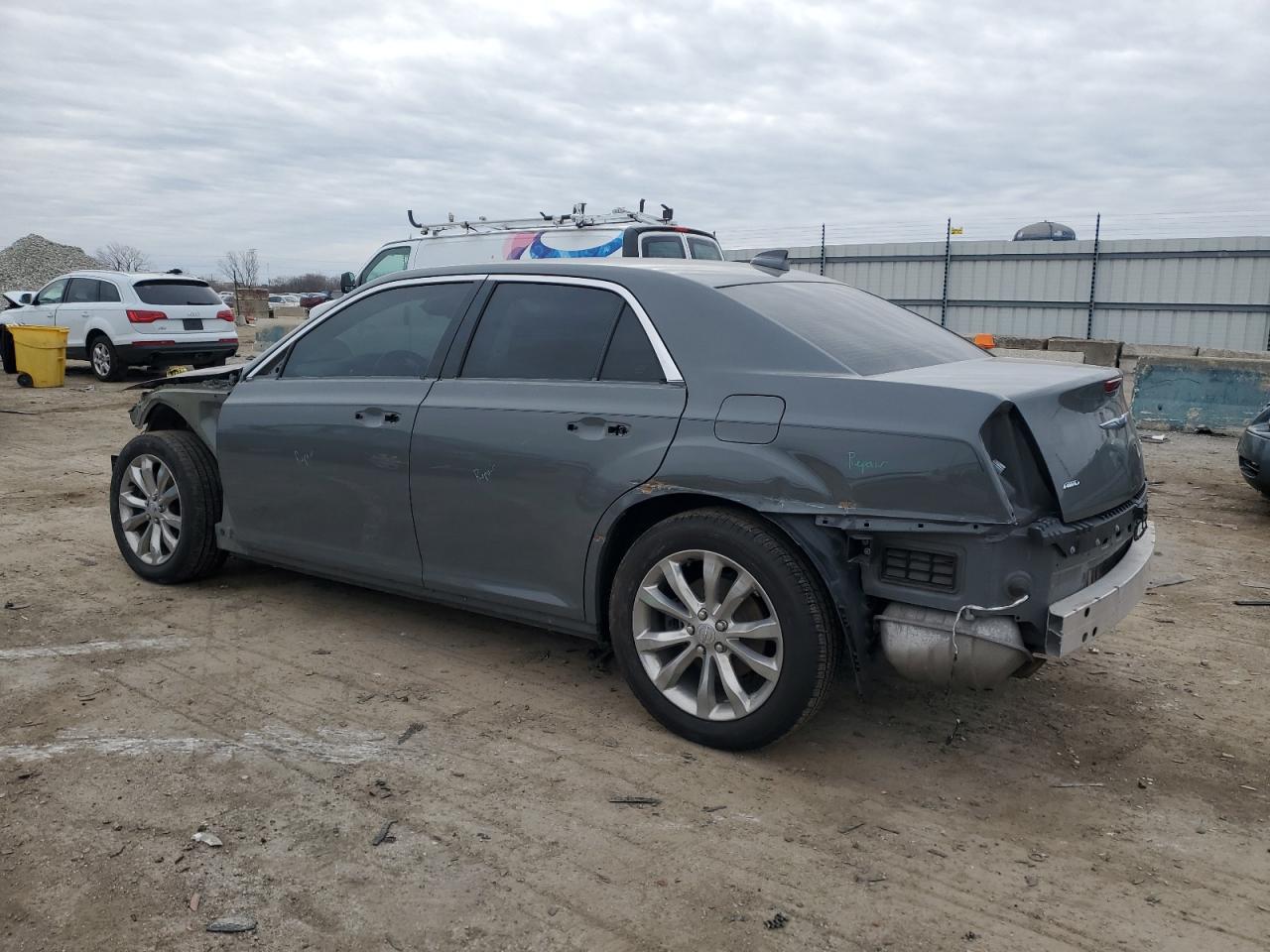 2018 Chrysler 300 - Image 2