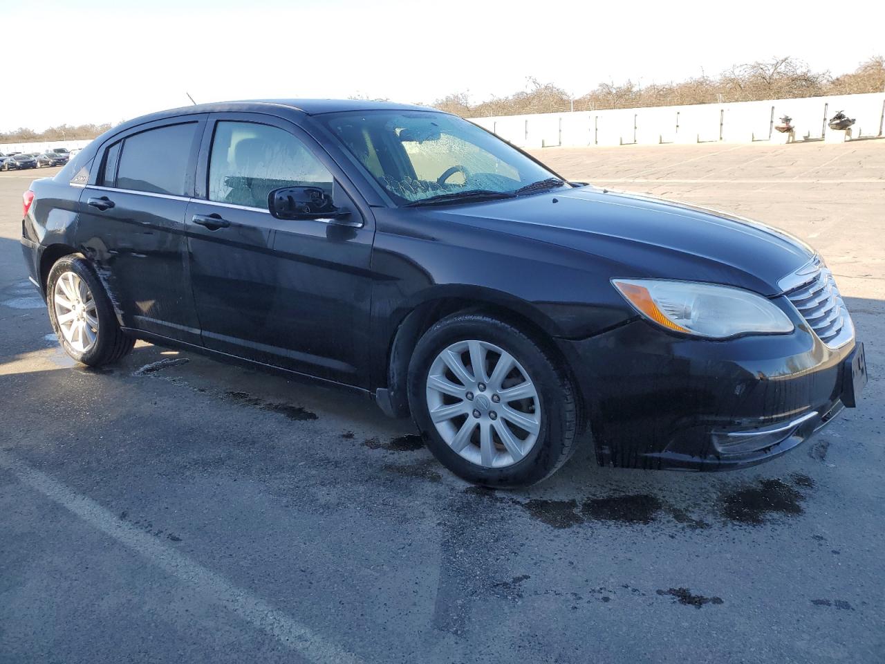 2013 Chrysler 200 - Image 4