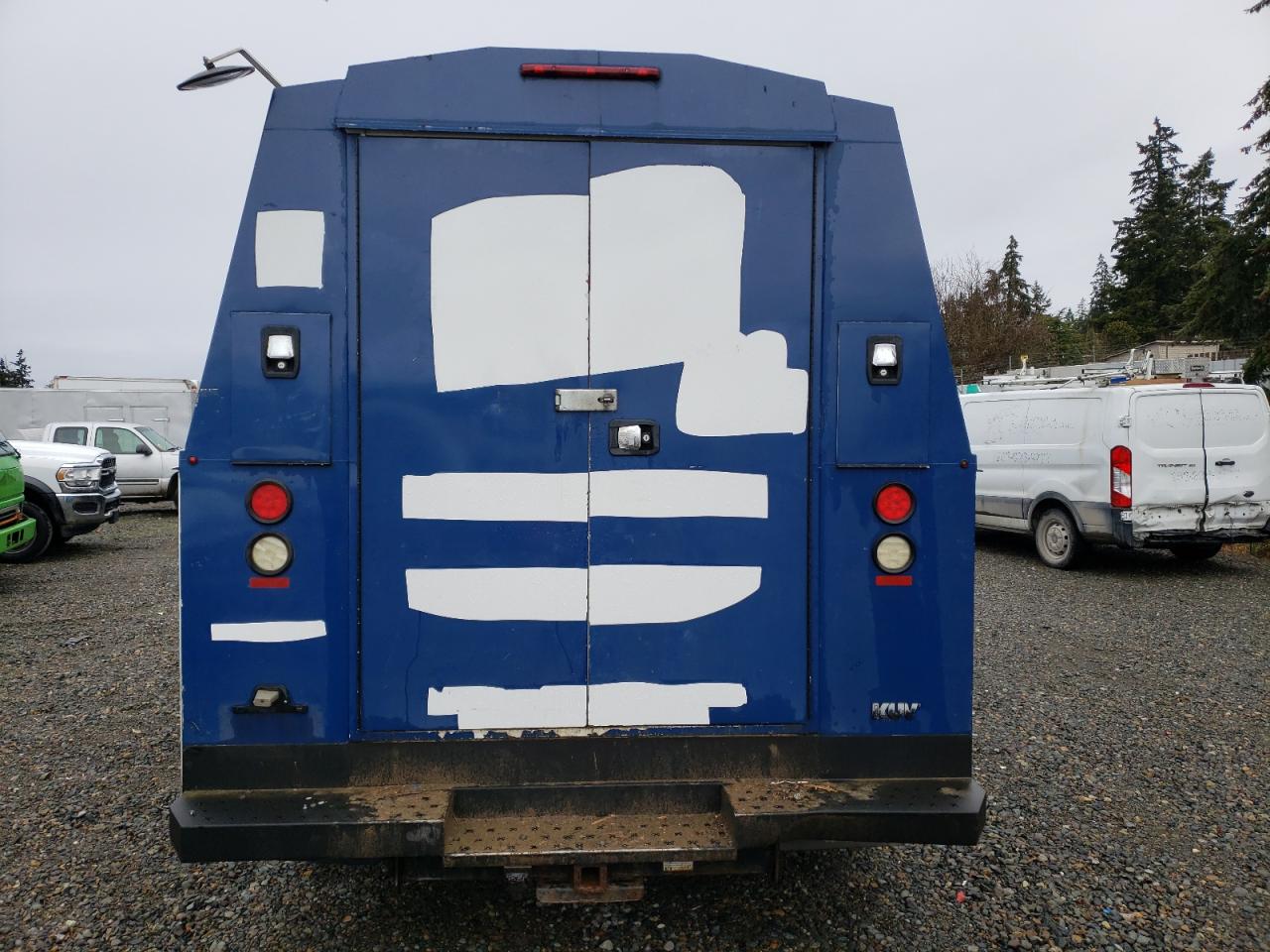 2015 Ford Econoline - Image 6