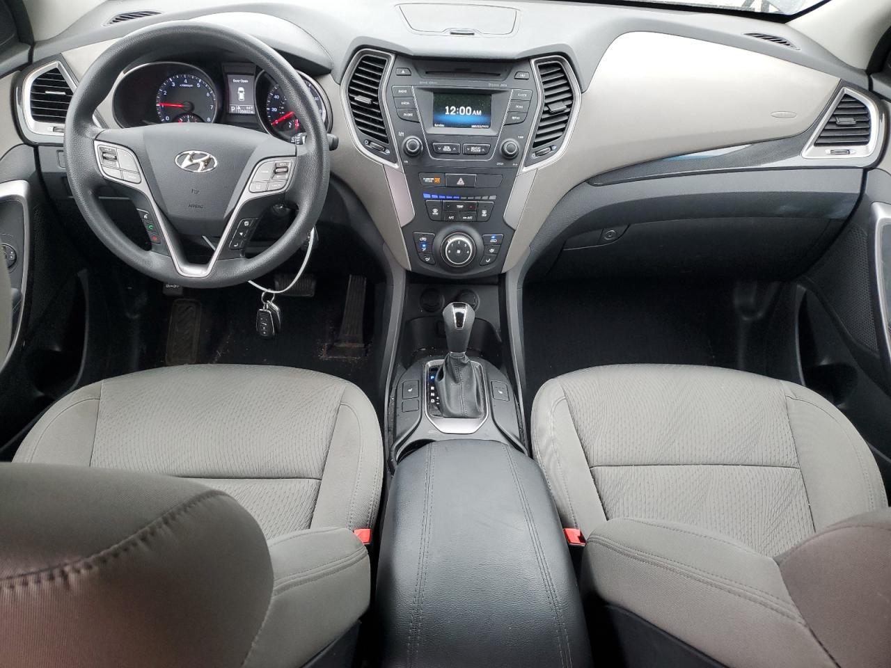 2015 Hyundai Santa Fe - Image 8