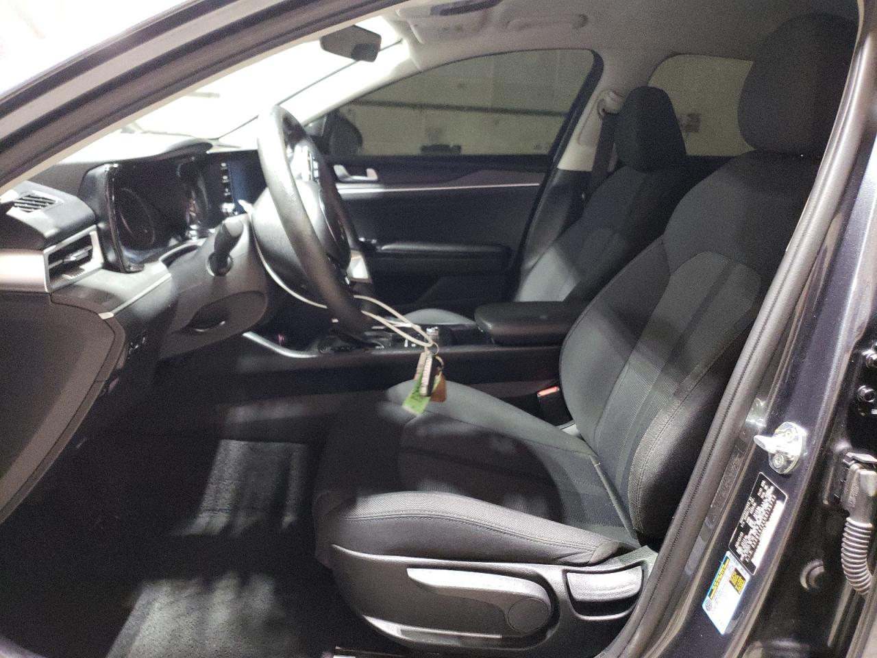 2022 Kia K5 - Image 7