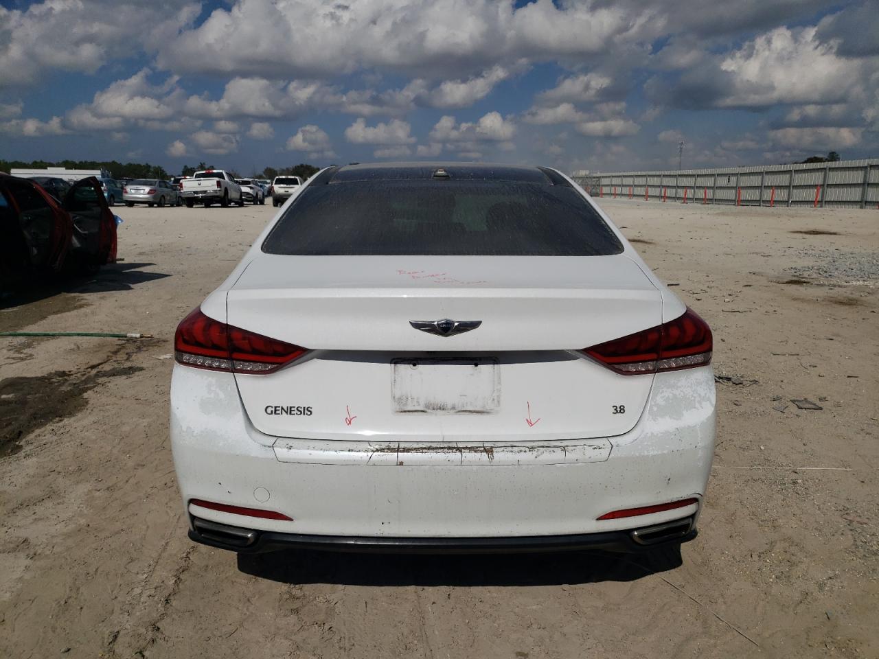2016 Hyundai Genesis - Image 6