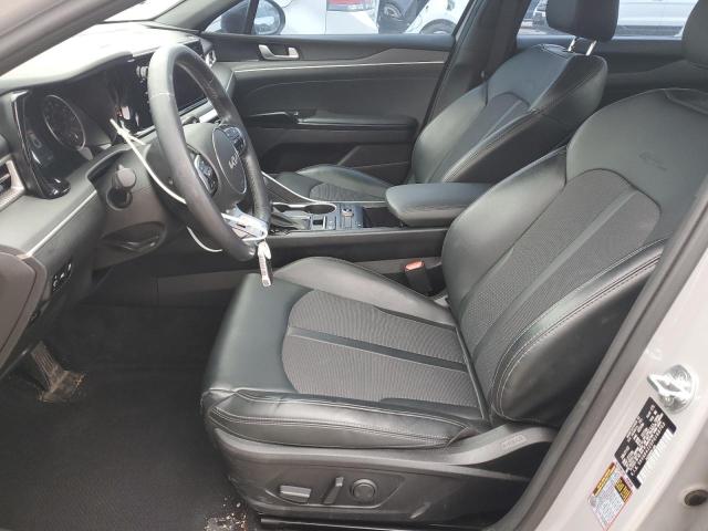  KIA K5 2023 Серый