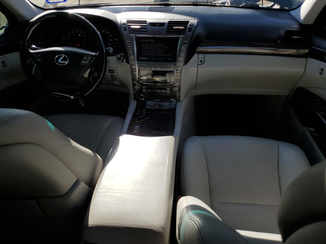 2007 Lexus LS - Image 8