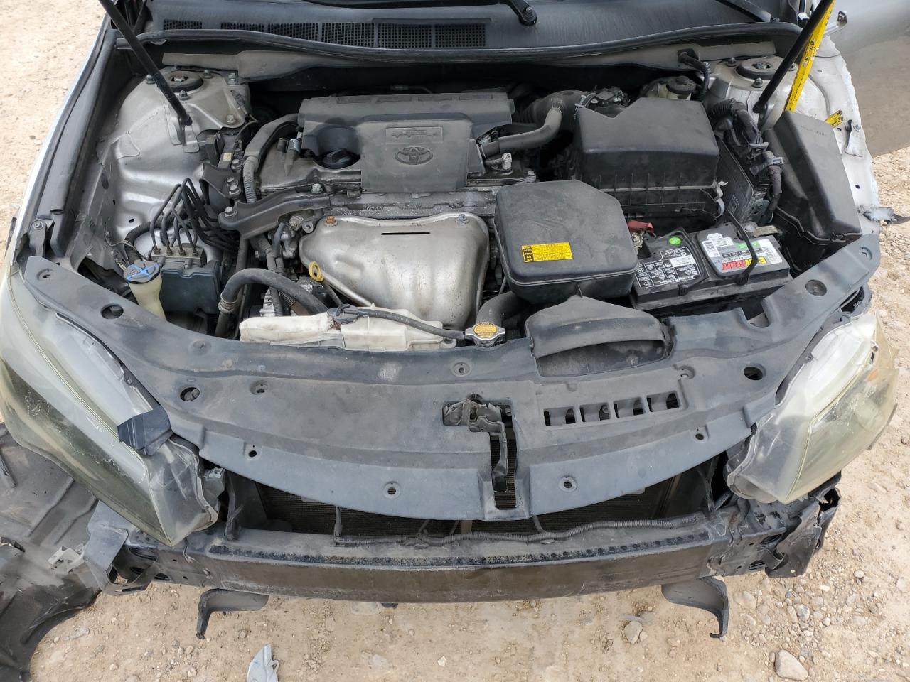 2015 Toyota Camry - Image 11