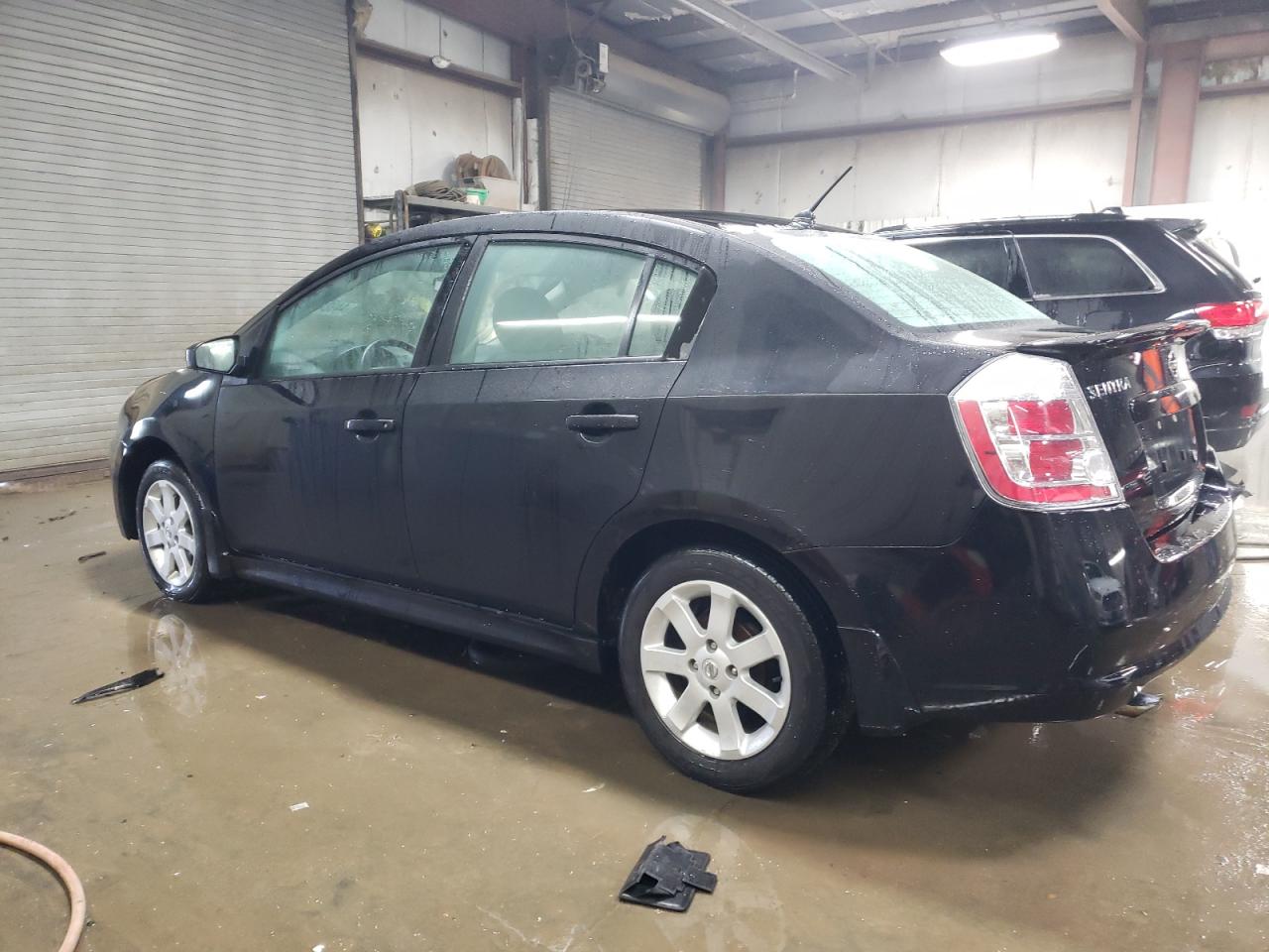 2010 Nissan Sentra - Image 2