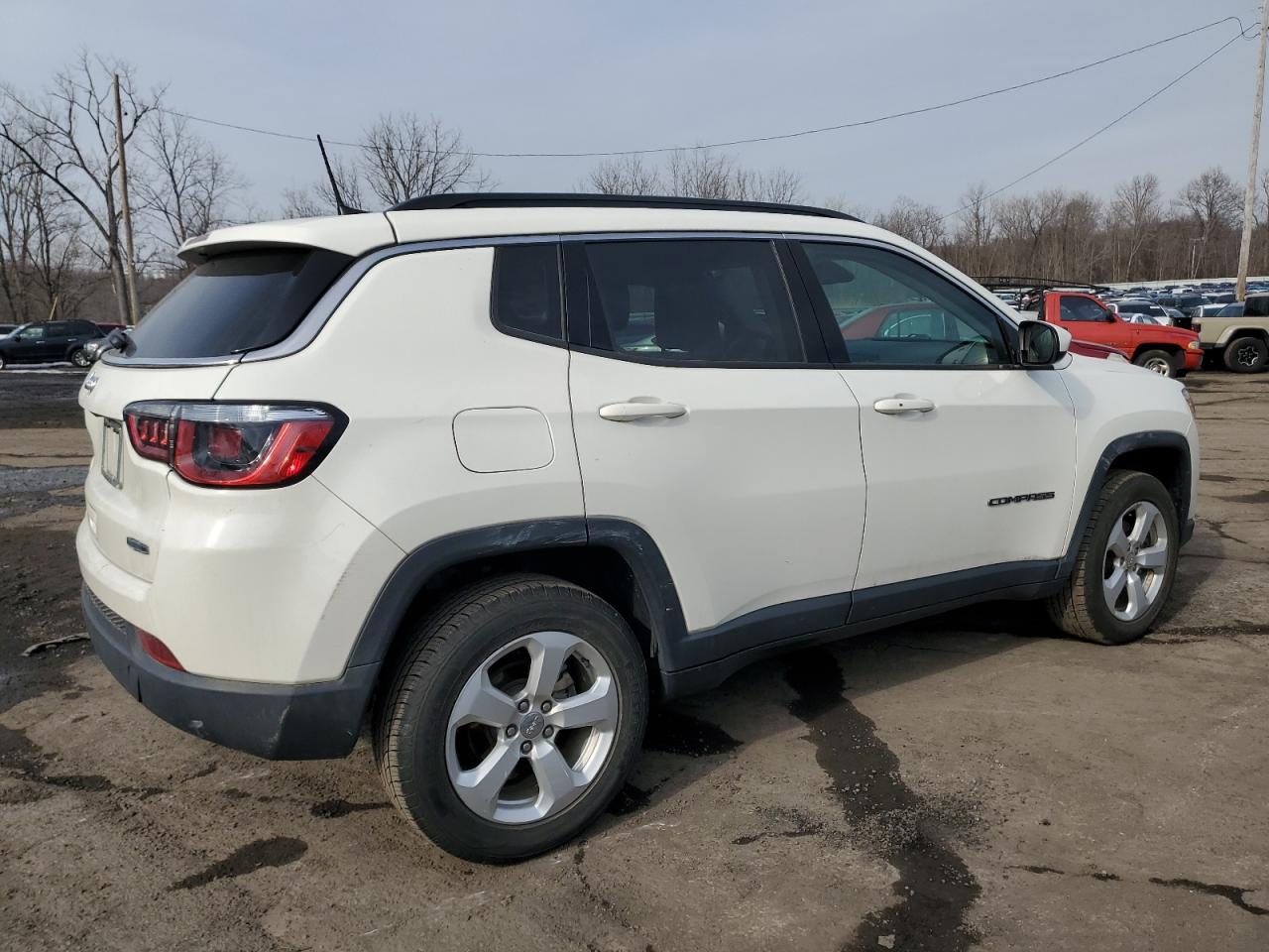 2019 Jeep Compass - Image 3