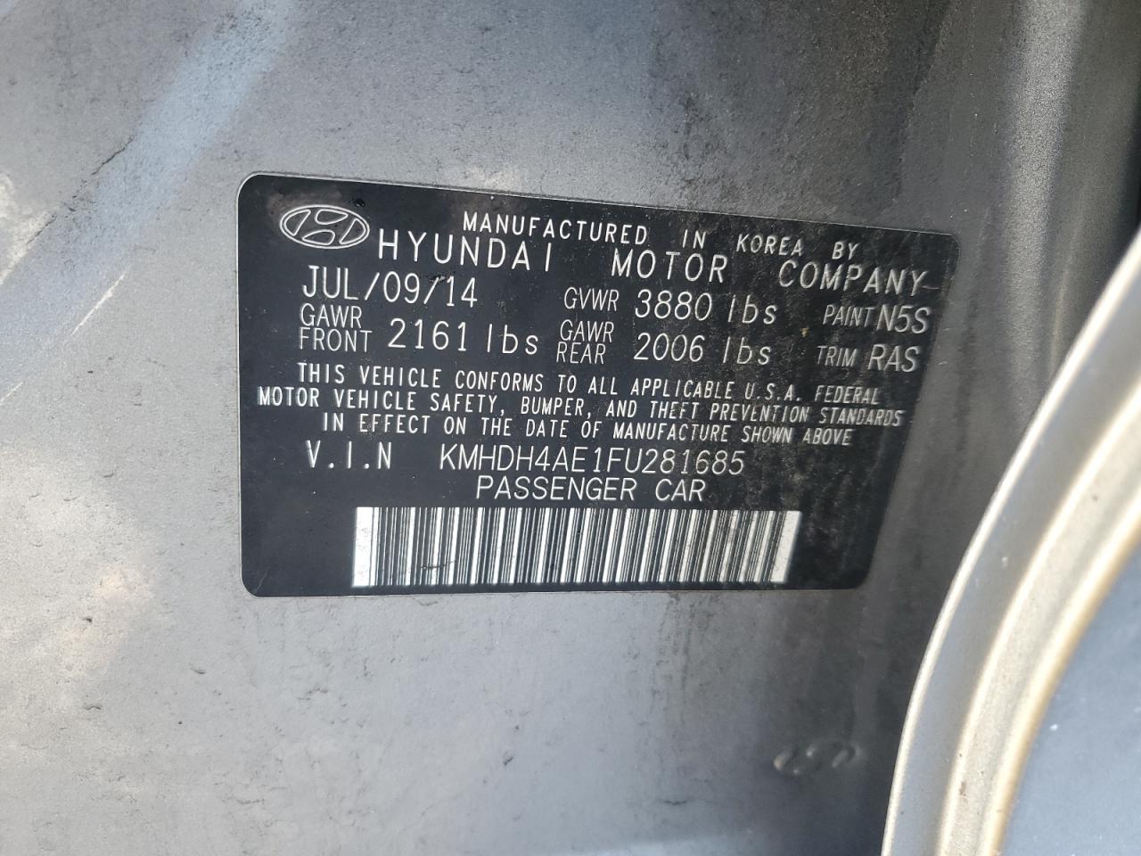 2015 Hyundai Elantra - Image 12