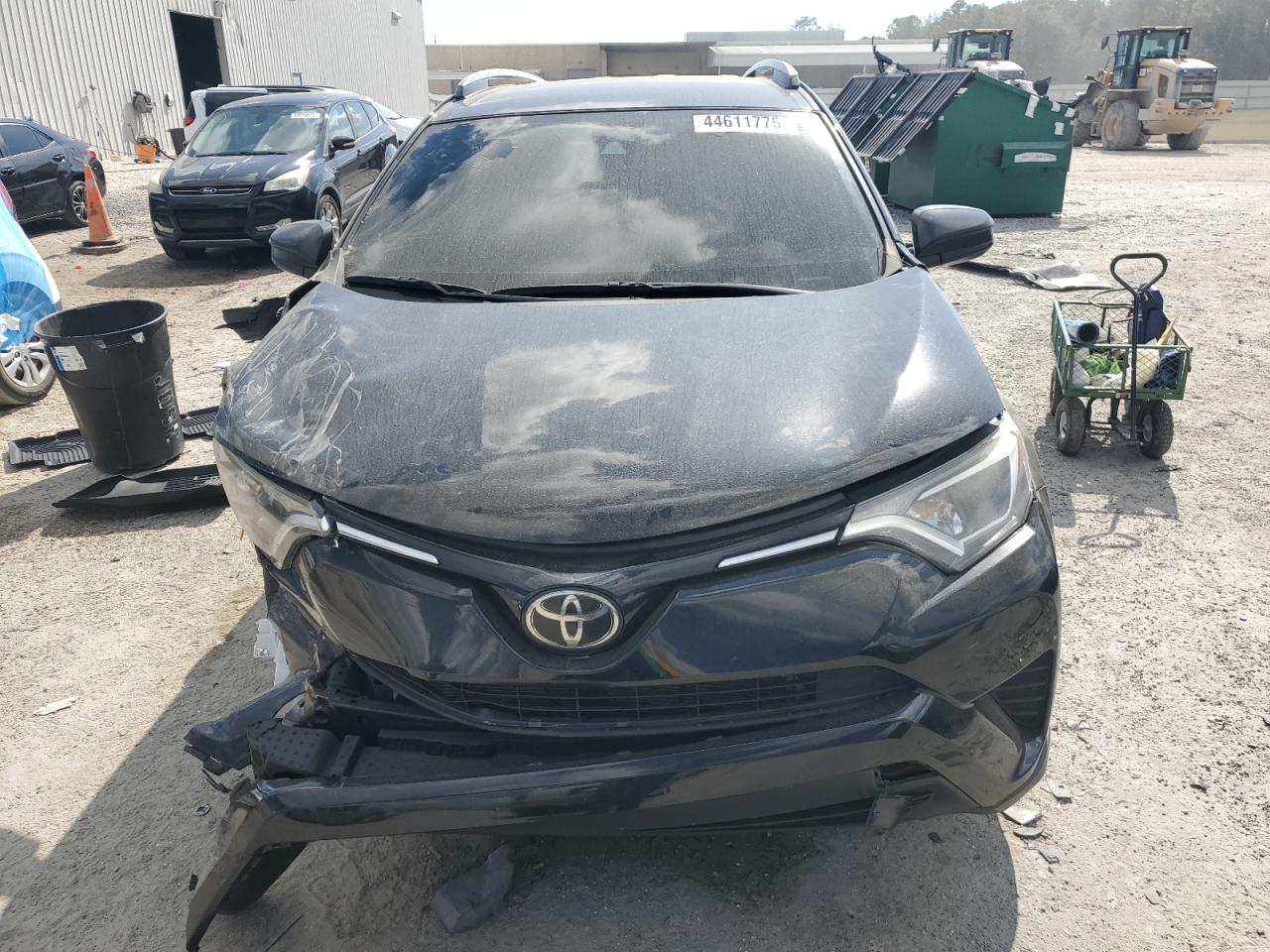 2017 Toyota RAV 4 - Image 5
