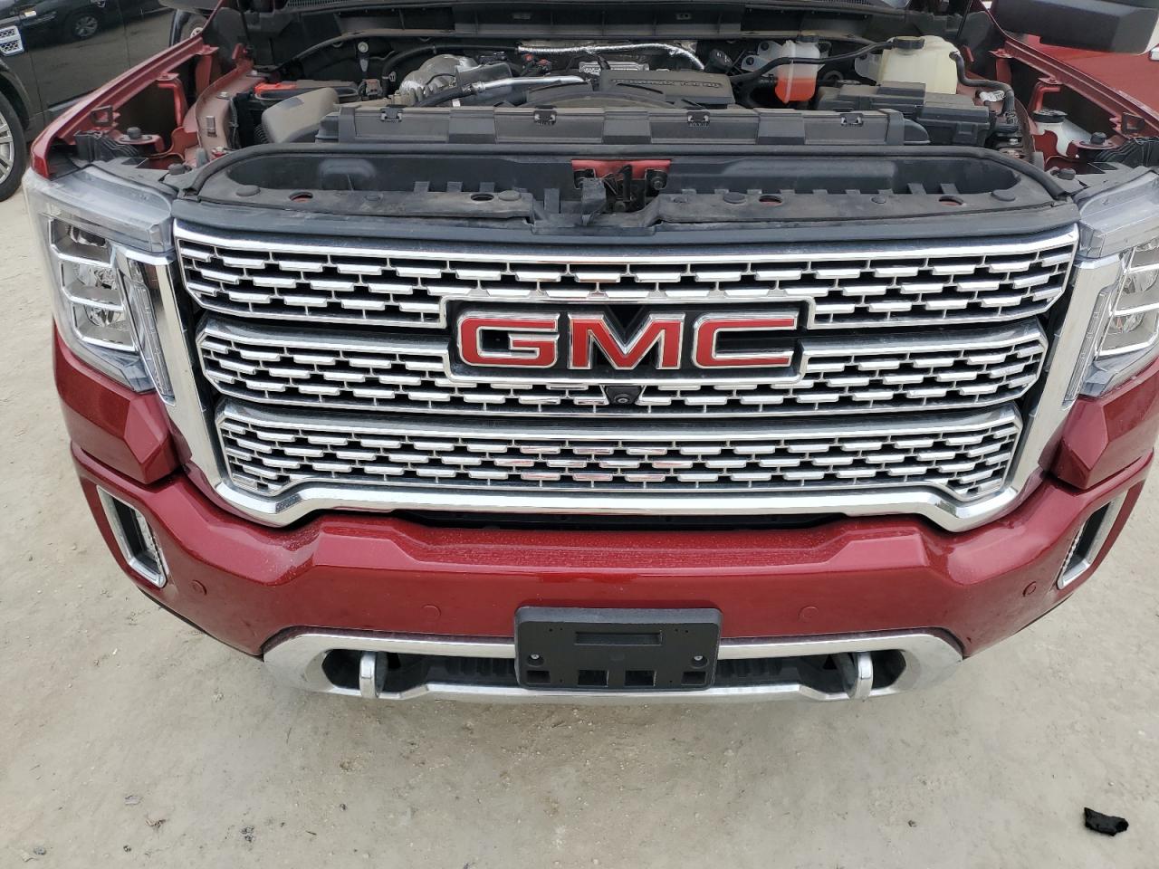 2022 GMC Sierra - Image 11